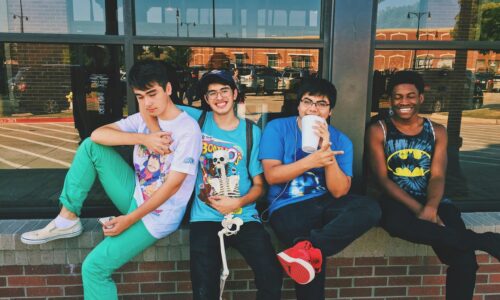 Spot the Difference for Teenagers: Fun, Challenging Puzzles That Match Their Interests